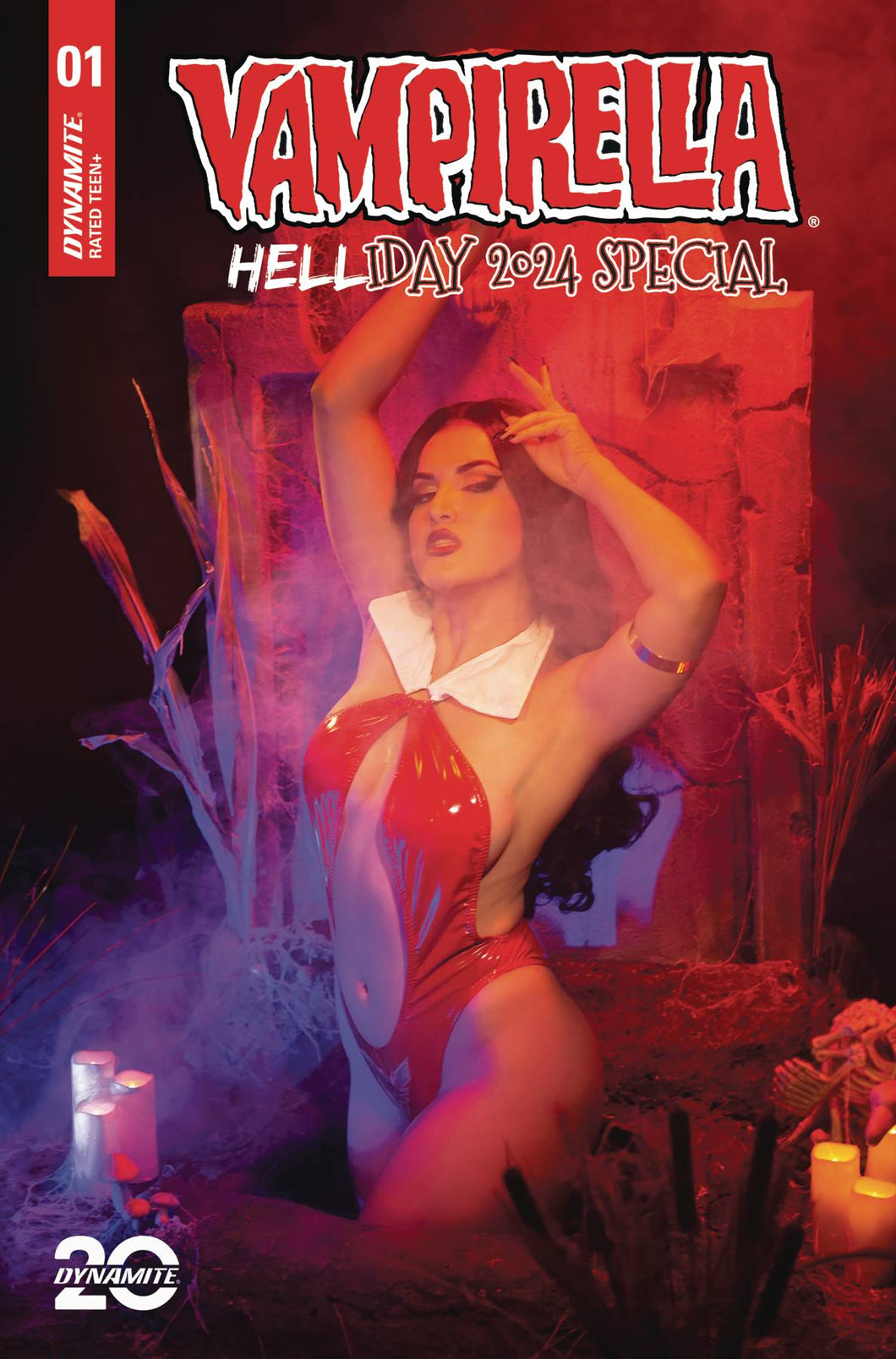 Vampirella Helliday 2024 Special #1 Cover D - Cosplay