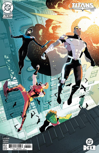 Titans #30 Cover E - George Kambadais